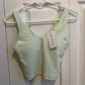 Athleta Transcend V-Neck Crop Sports Bra A-C Size Small Honeydew NWT Tank Top